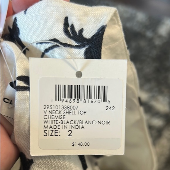 Cinq a Sept Black and White Sleeveless Crop Top with Cut-Out Design - Picture 5 of 5